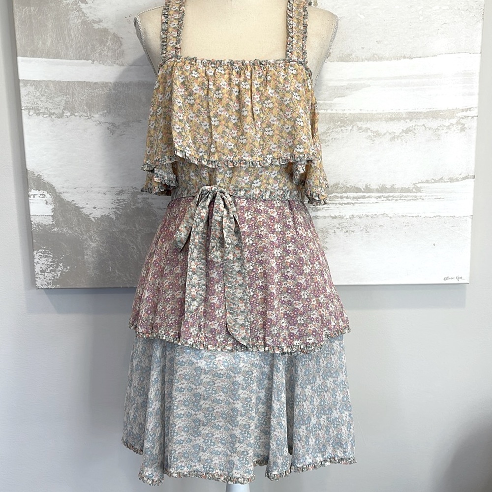 Storia Layered Ruffle Floral Dress - Picture 2 of 8